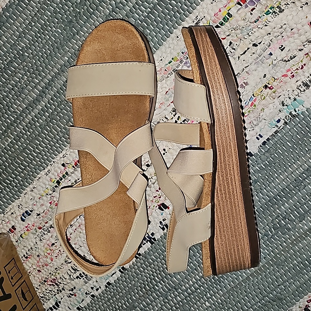Strappy platform sandals tan and brown I want to say size is an 11
